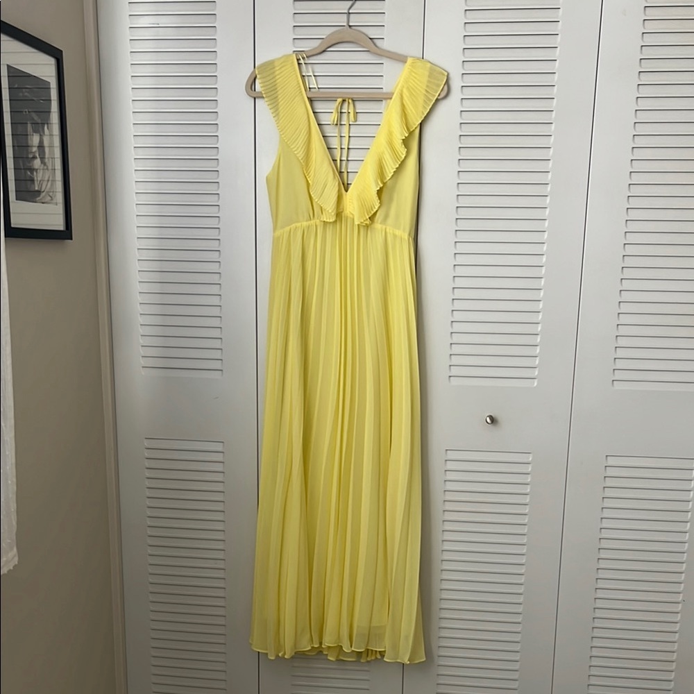 Elegant Yellow Maxi Dress